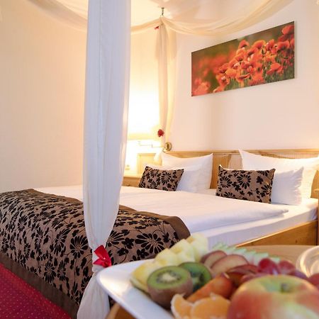 Flora-Apart-Residenz Fredersdorf Екстериор снимка