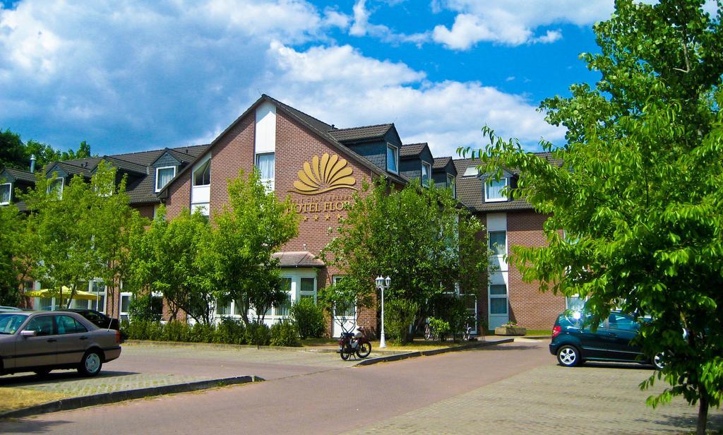 Flora-Apart-Residenz Fredersdorf Екстериор снимка