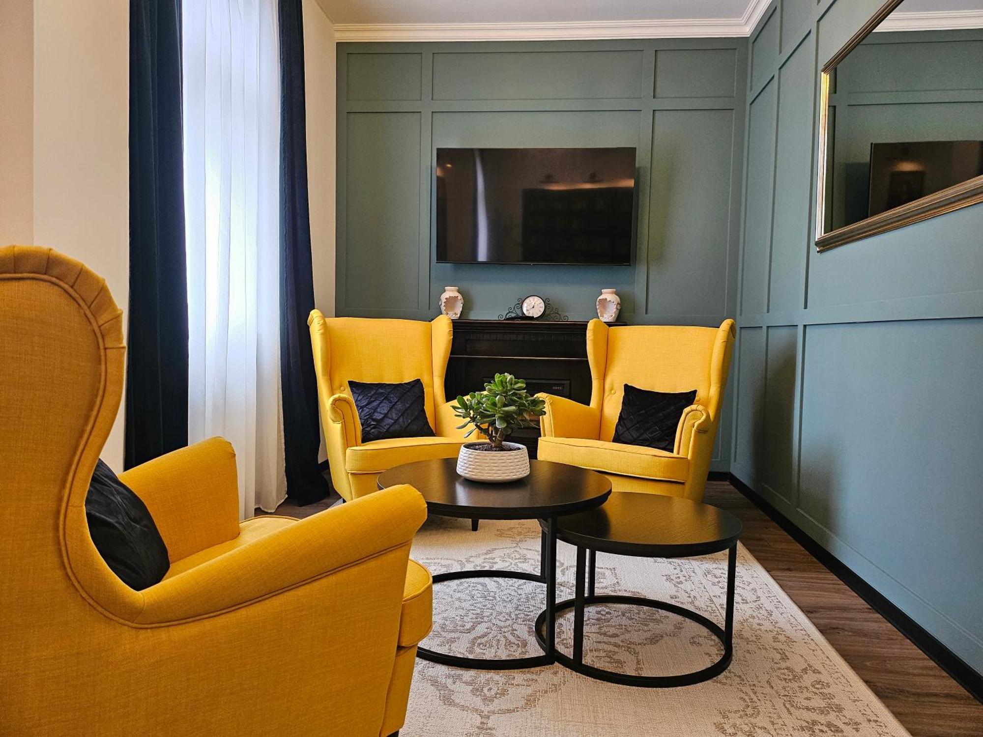 Flora-Apart-Residenz Fredersdorf Екстериор снимка
